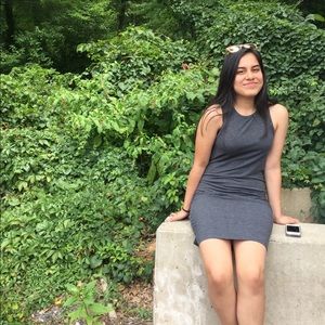 Meet your Posher, Valeria